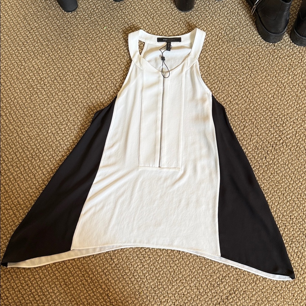 BCBGMaxAzria Cream Sleeveless Top